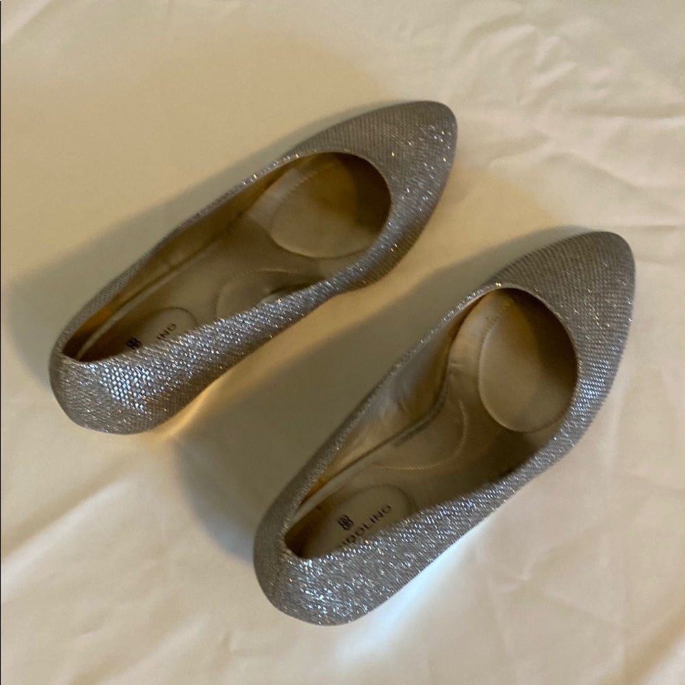 Elegant Golden Women's Shoes
